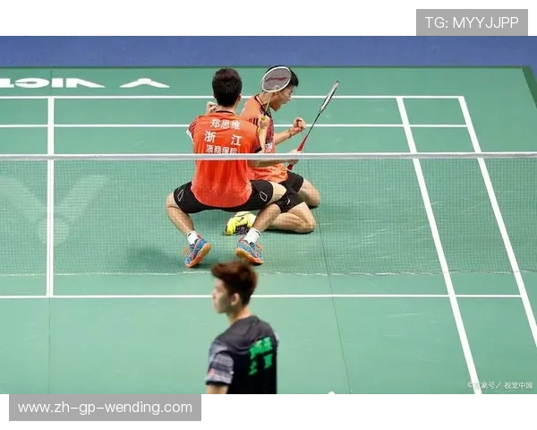 羽毛球视频平抽